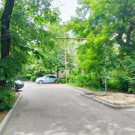Квартира Рядом Арбата, Гоголя 92 Almaty Esterno foto